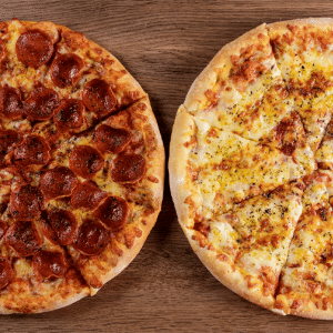 Pizza com desconto? É na Domino's!